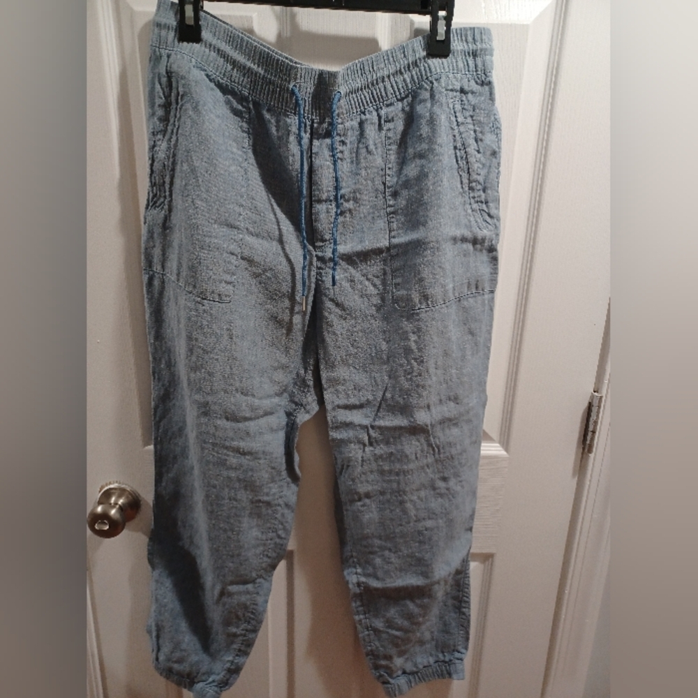 Athleta Light Blue Cropped Pants
